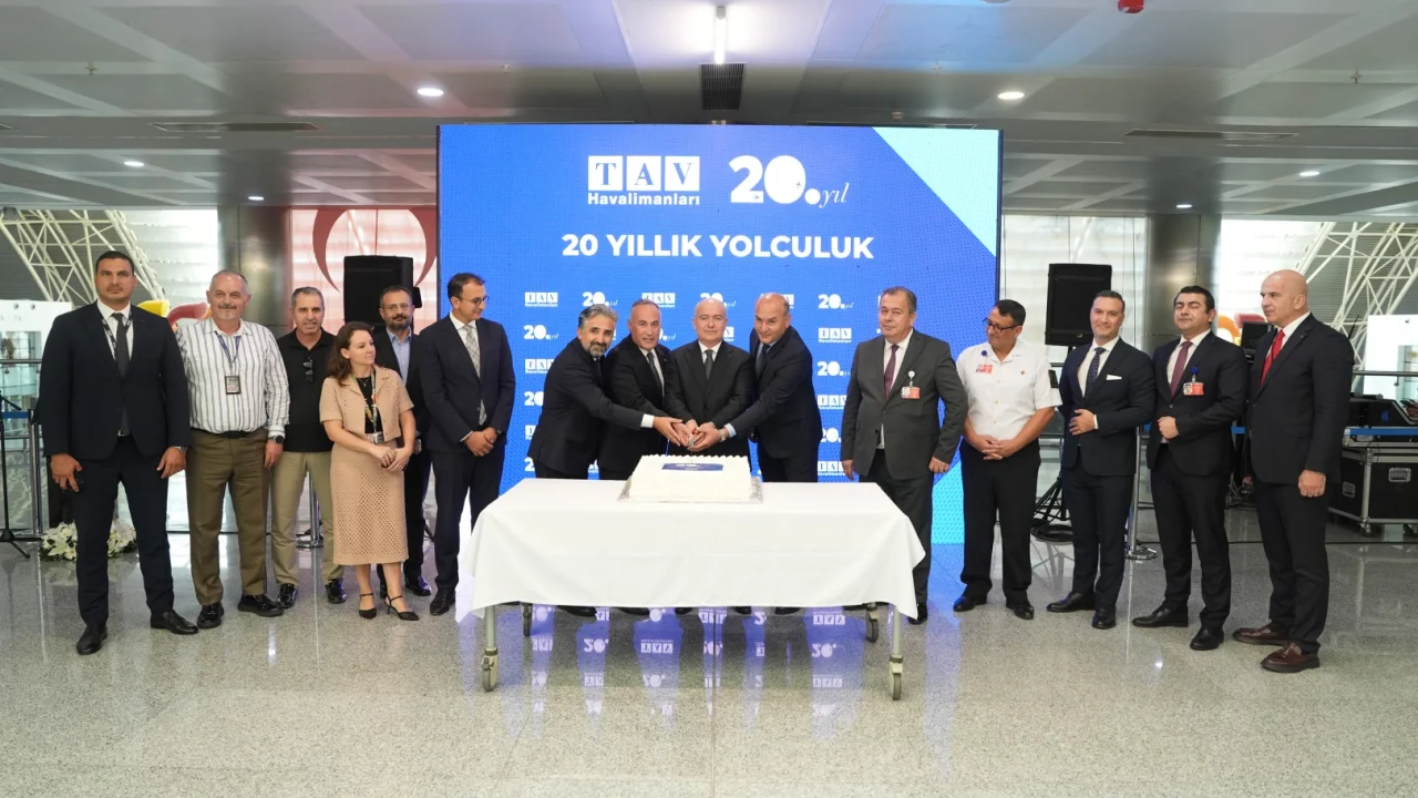 TAV Havalimanları İzmir’de 20. Yılını Kutluyor