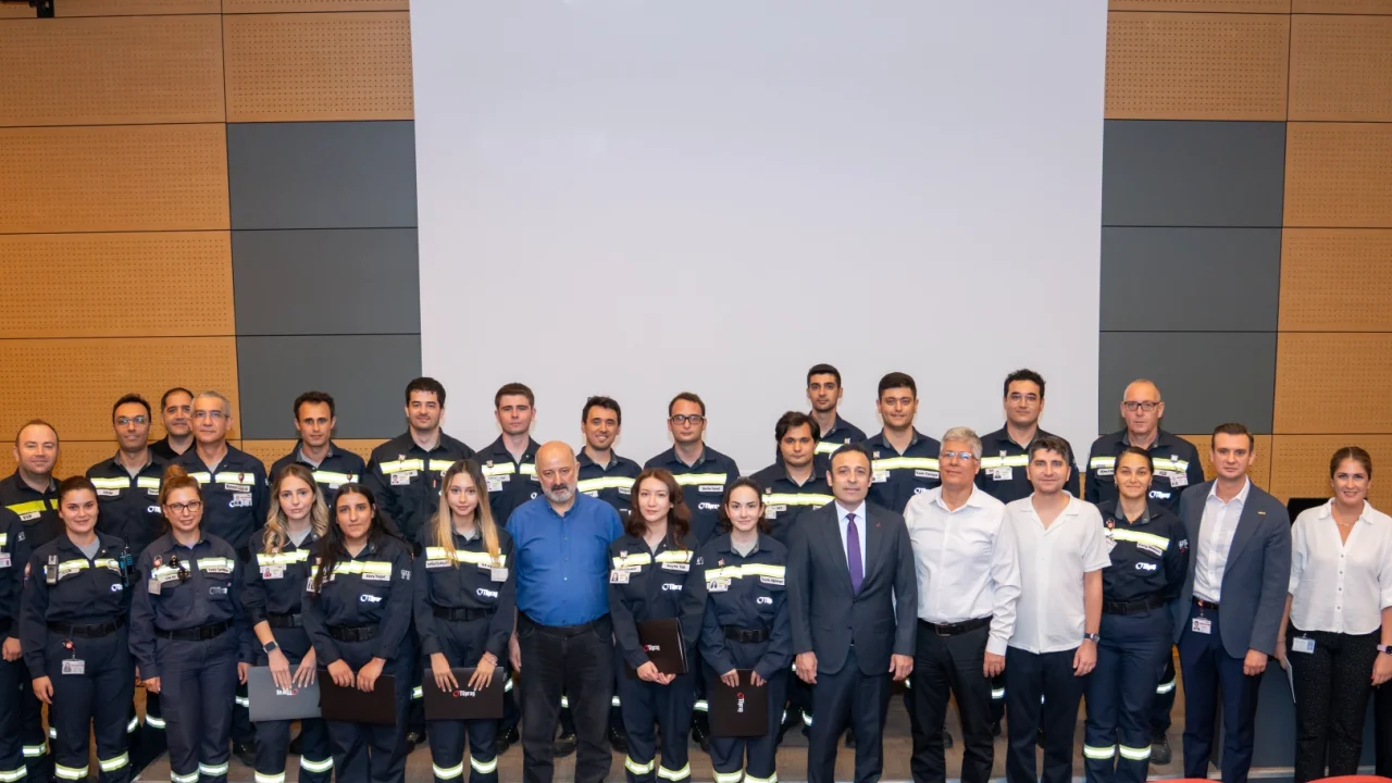 Temel Rafinericilik Staj Programı Öğrencileri Mezun Etti