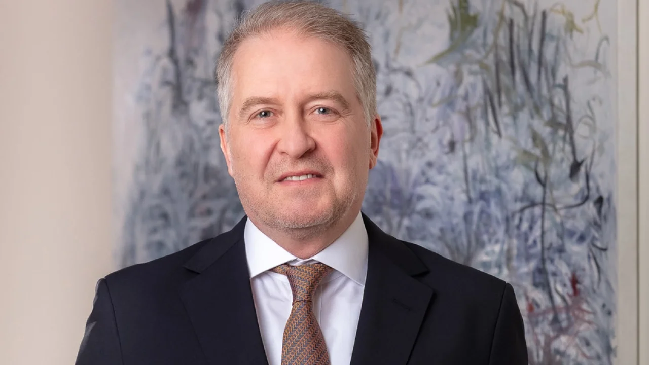 UNLU Merchant Bank Londra'da Yatırım Bankacılığını.