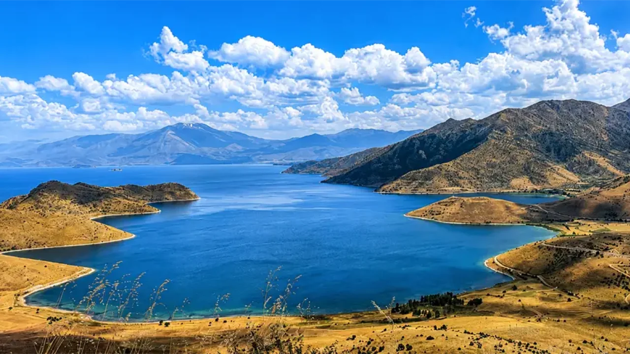 Van Gölü’nün saklı güzelliği milli park oldu