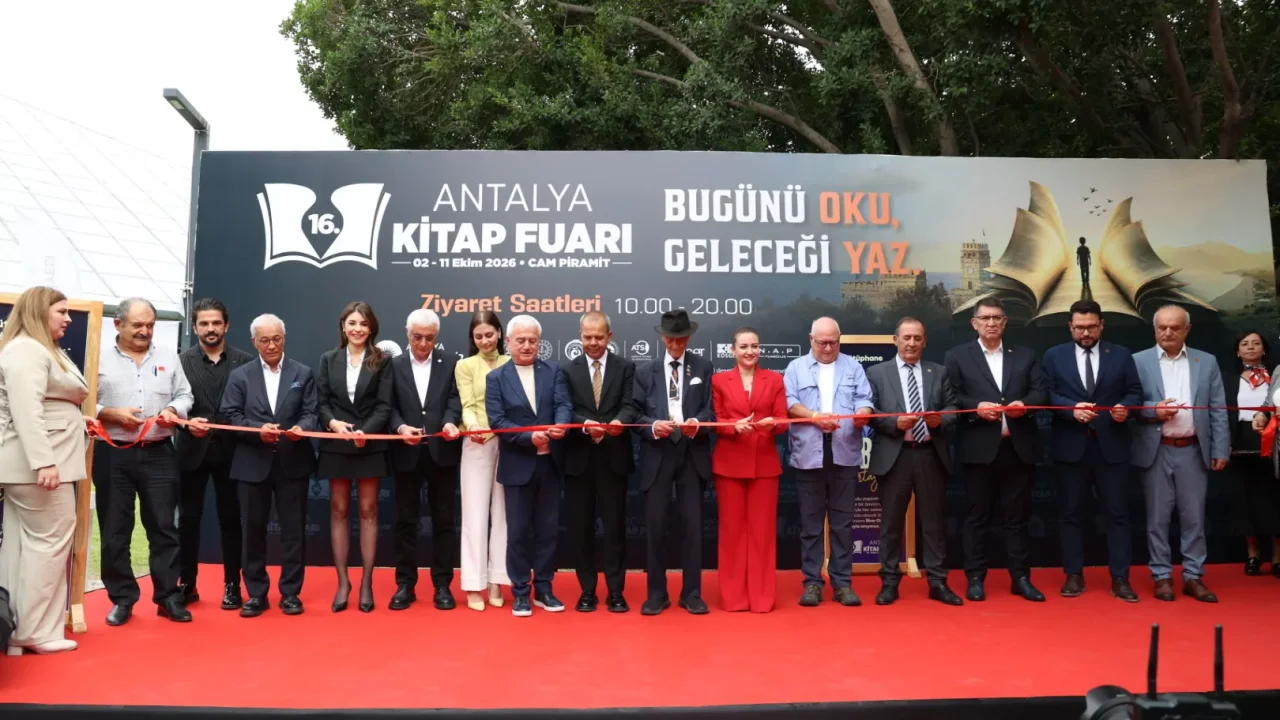 16. Antalya Kitap Fuarı Kapılarını Açtı