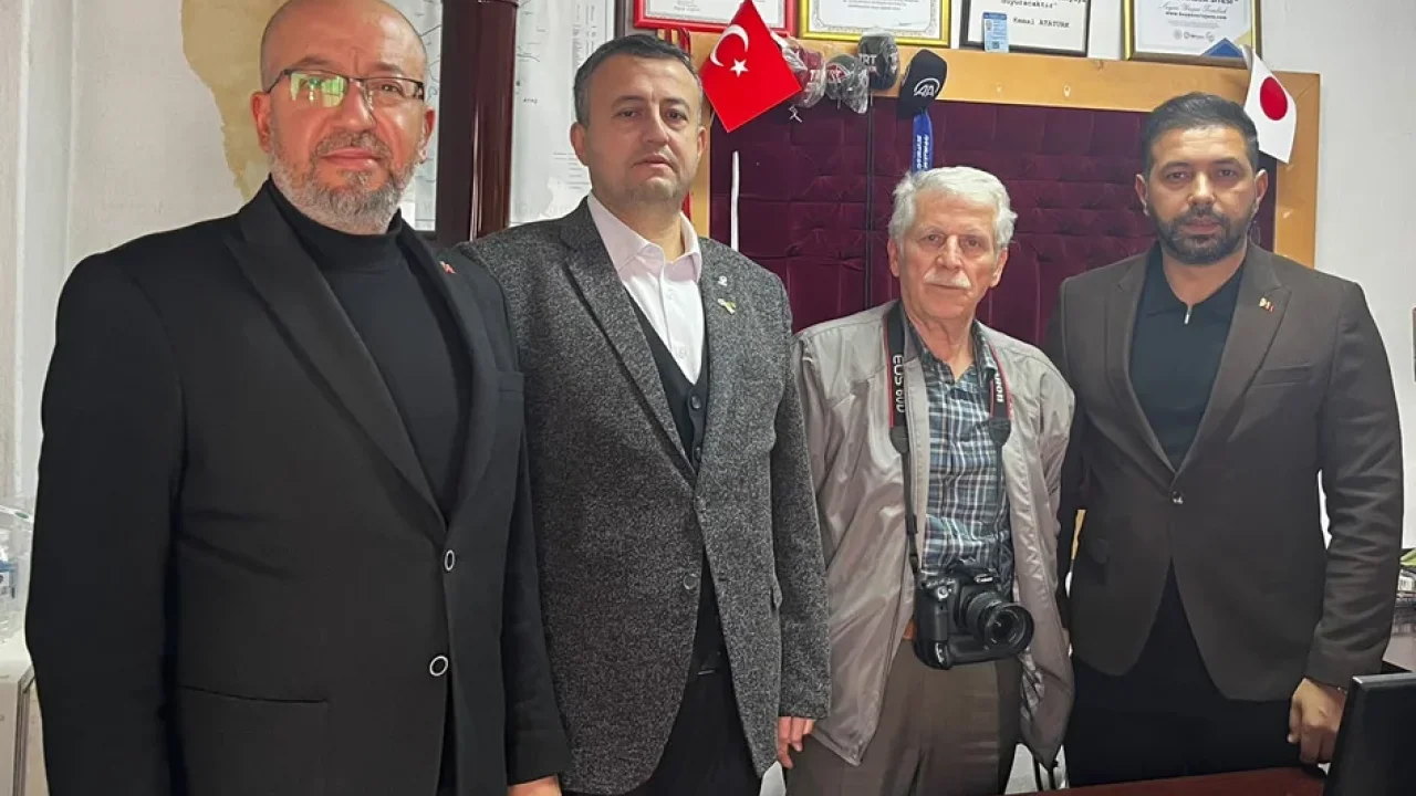 AK Parti Beypazarı İlçe Başkanı Etili’den gazeteci Yaşar Tonbak’a ziyaret