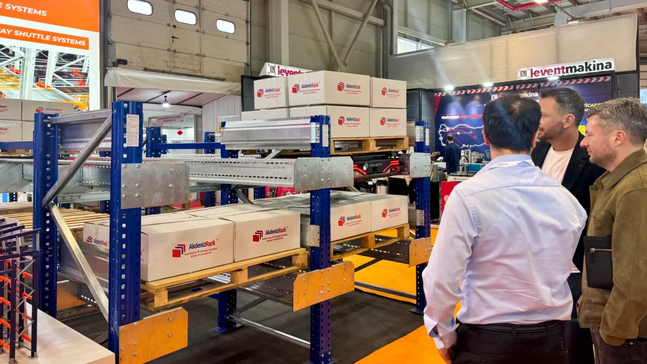 Akdenizrack Yeni Robotlarını Eurasia Packaging'de.