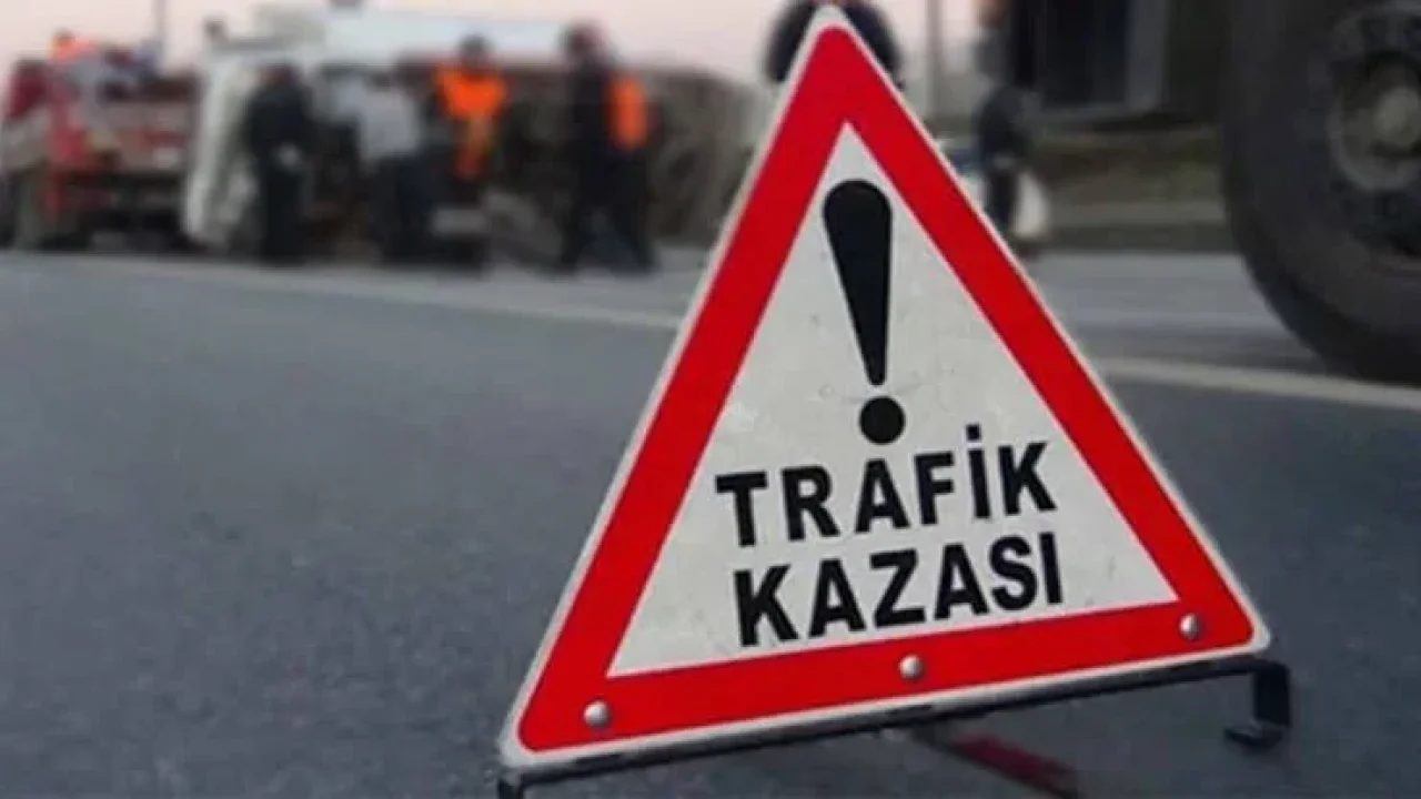 Antalya-Isparta yolunda otobüs devrildi: 17 yaralı