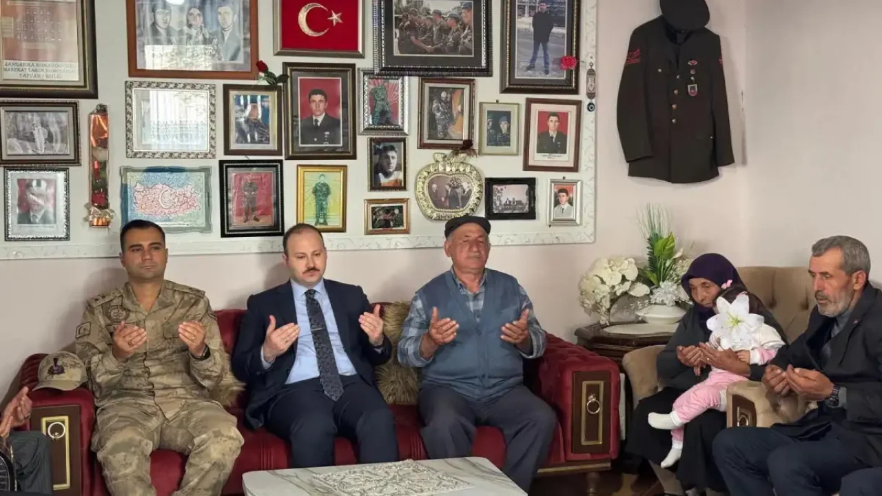 Arpaçay Kaymakamı Şehit ve Gazi Ailelerini Ziyaret Etti