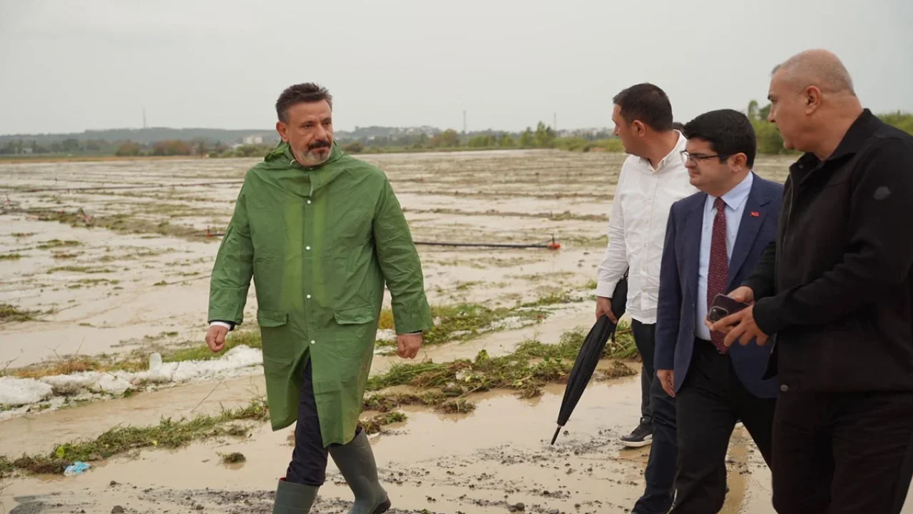 Arsuz’da sağanak ve dolu sonrası ekipler sahada