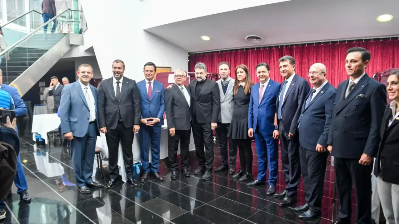 ASO Seçimlerinde Sandık Başına Gidilerek Tercih.