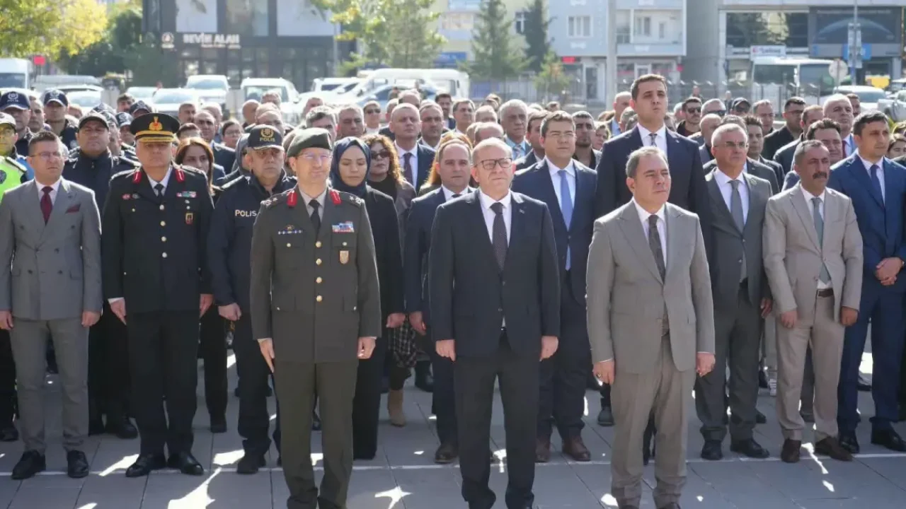Atatürk’ün Kars’a gelişi 102. yılında kutlanıyor