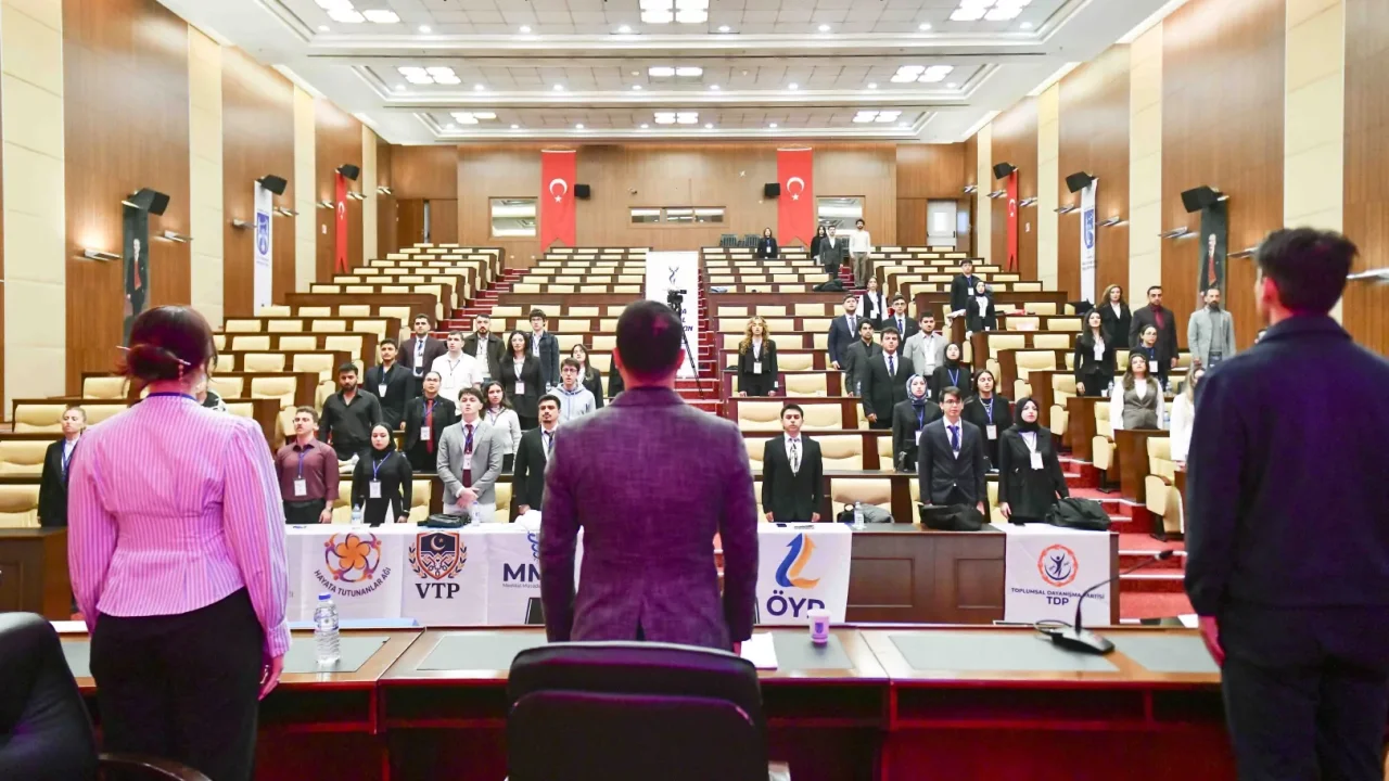 Bağımlılıkla Mücadele Politikaları Gençlerle Çiziliyor