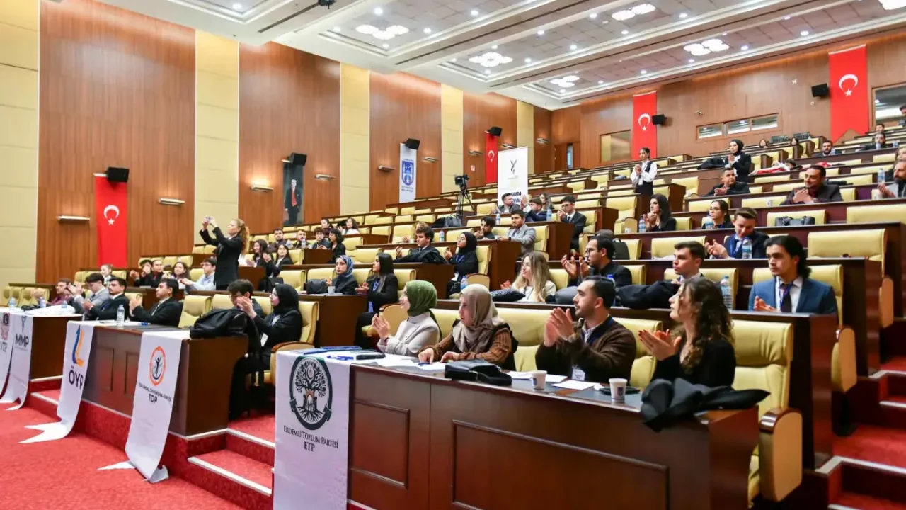Bağımlılıkla Mücadele Politikaları Gençlerle.