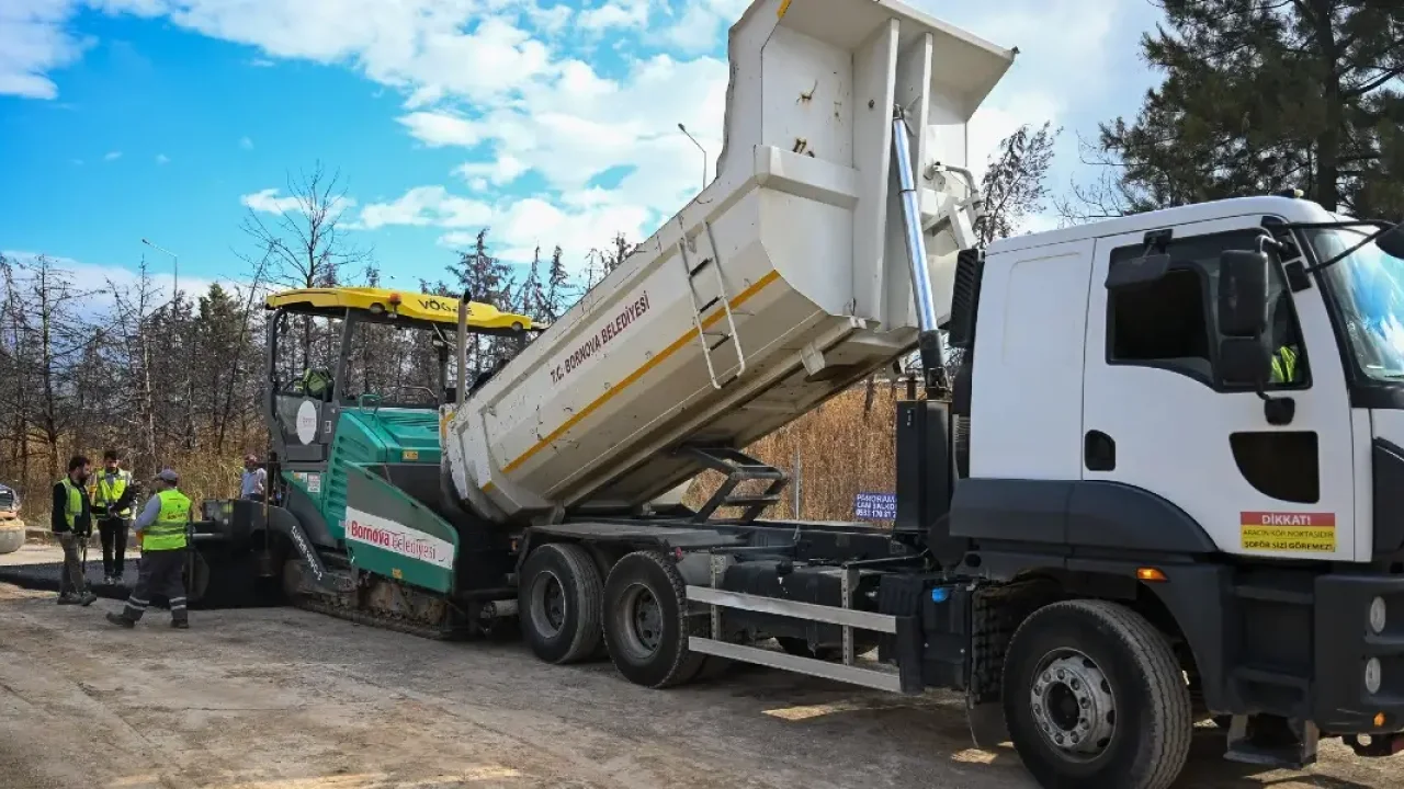 Bornova’da asfalt çalışması başladı