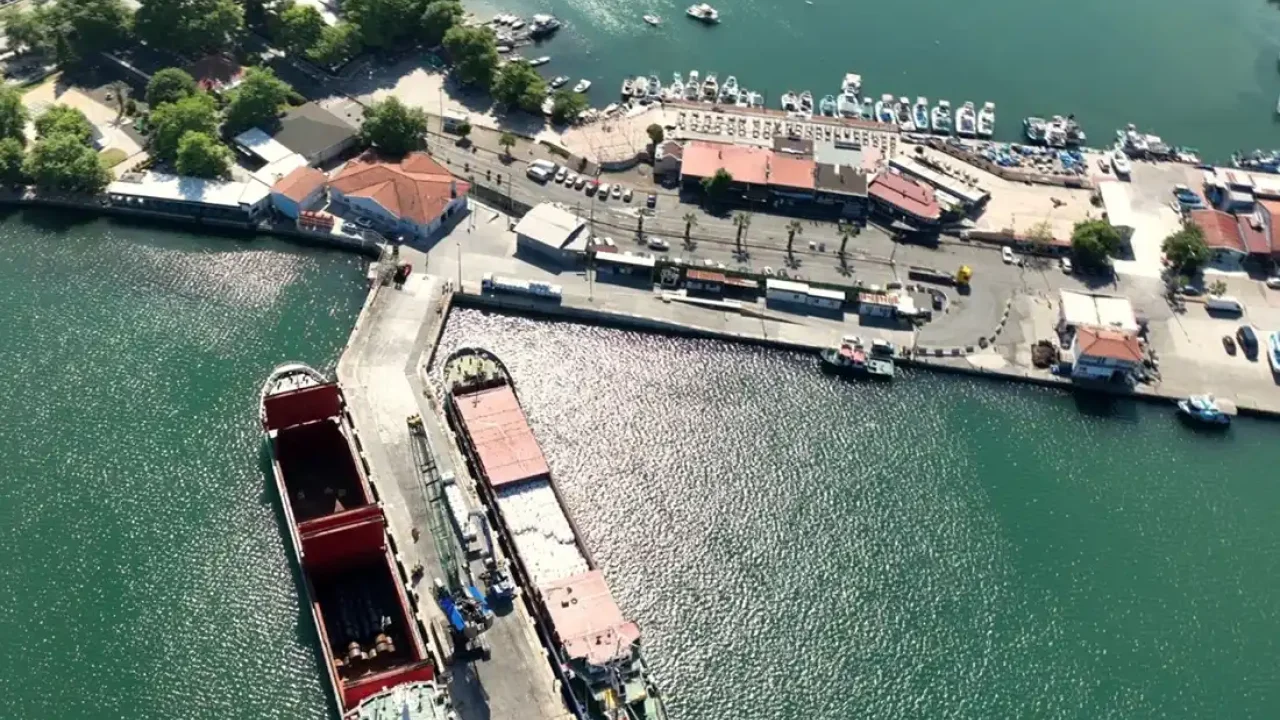 Bozhane Limanı lojistik kapasitesini artırıyor
