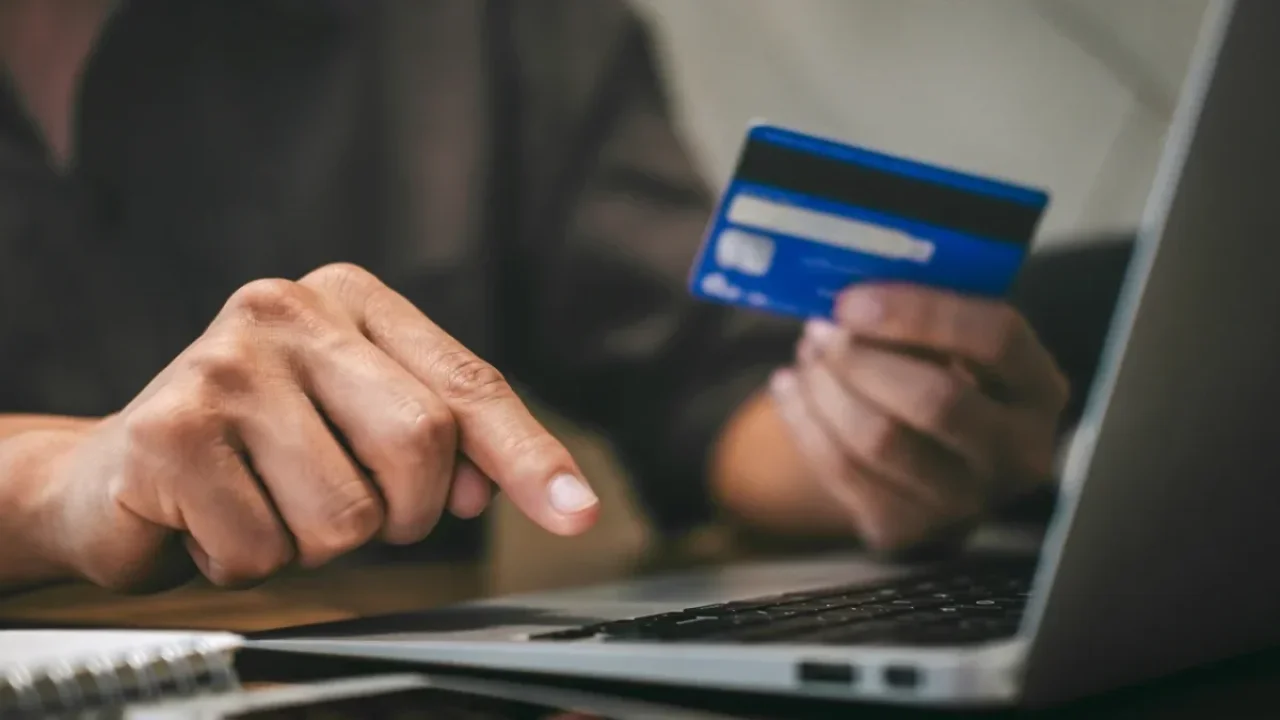 Cep telefonu taksit sınırı 40 bin liraya çıkarıldı