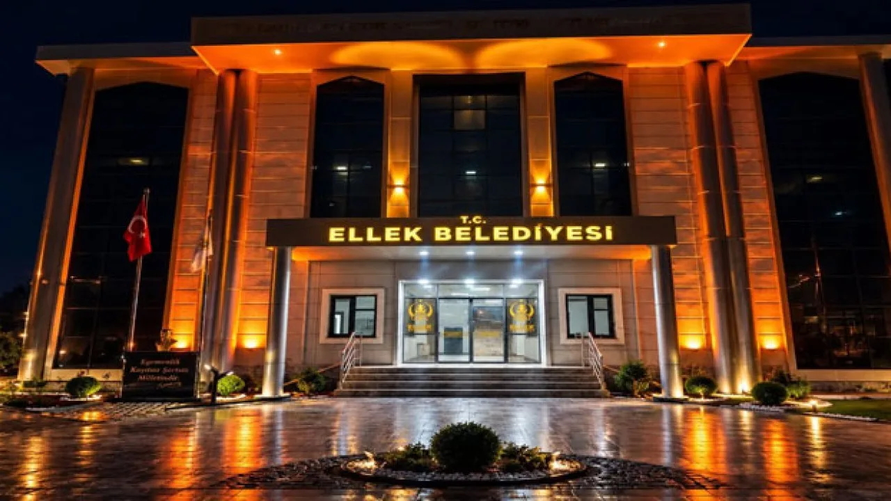Ellek Belediyesi Yeni Hizmet Binasında Hizmete Başladı