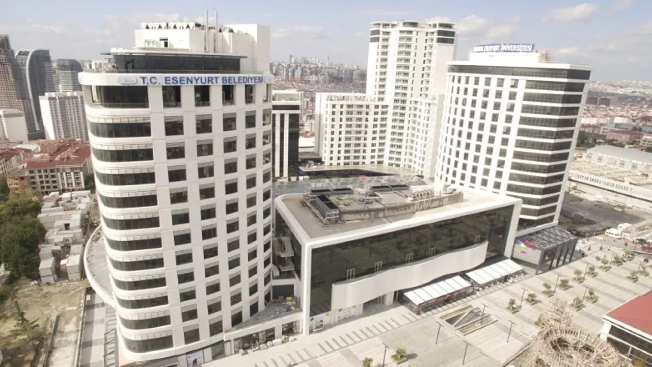 Esenyurt Belediyesi’ne rüşvet operasyonu: 17 gözaltı