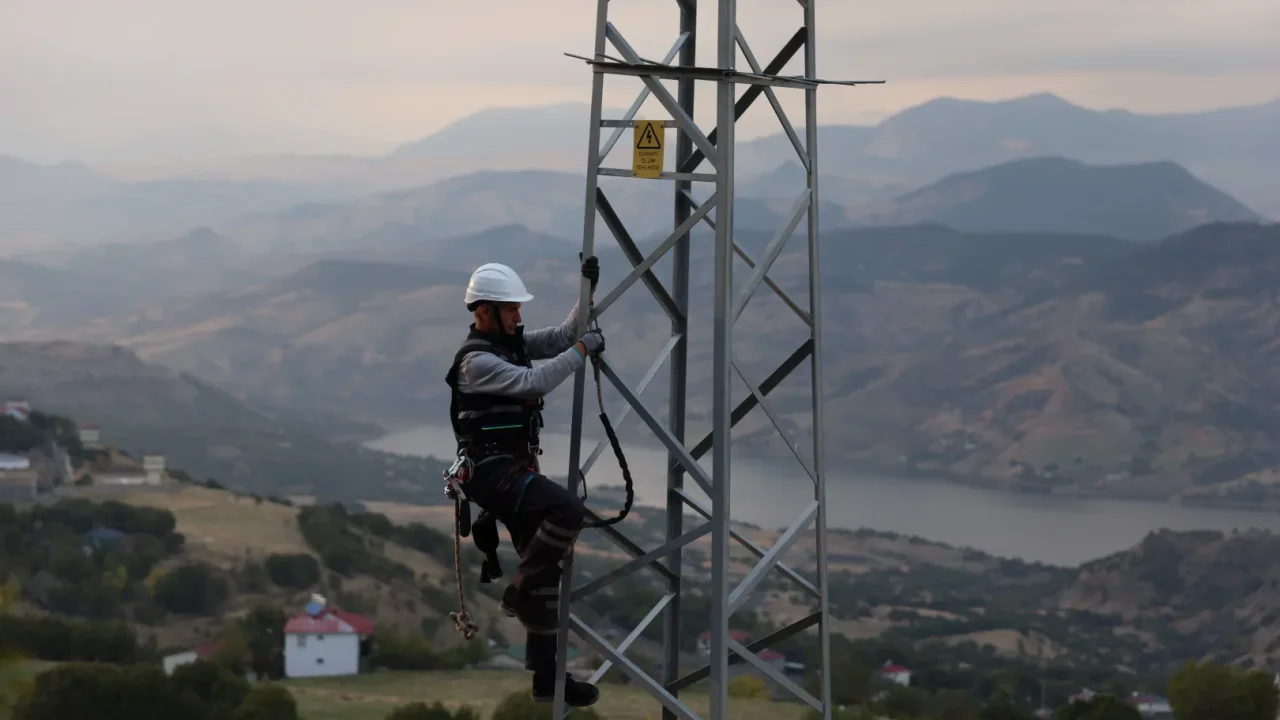 Fırat EDAŞ’tan Elazığ’ın Enerji Altyapısına 6,6 Milyar TL Yatırım