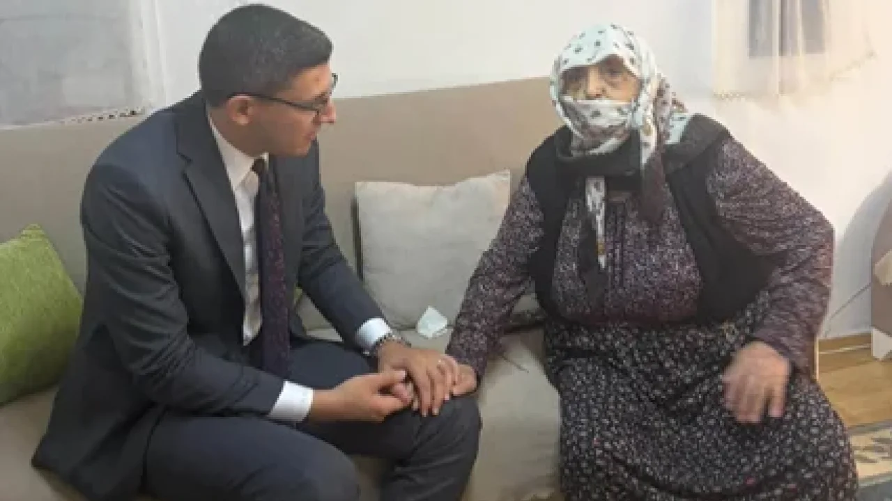 Güdül Kaymakamı Akar'dan Yaşlılar Günü ziyareti