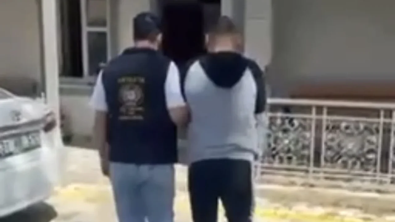 Hatay'da dolandırıcılıktan aranan şahıs tutuklandı
