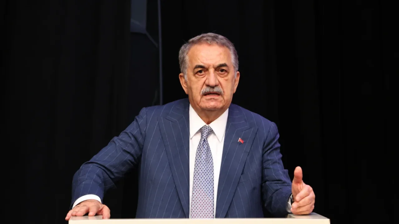 Hayati Yazıcı fon iddialarına ilişkin açıklama yaptı