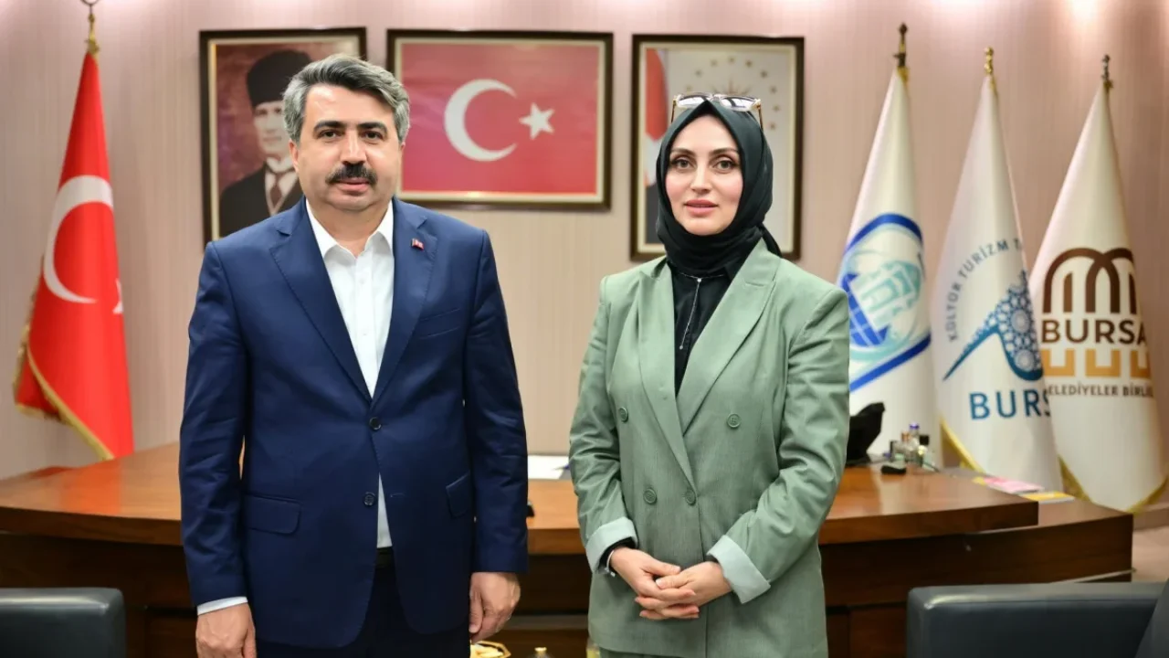 İpek Yiğit’ten Başkan Oktay Yılmaz’a Ziyaret