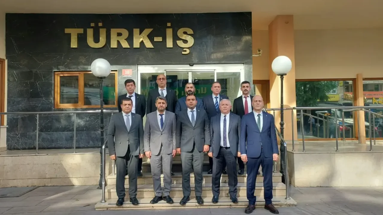 İşten çıkarmalar durdurulsun çağrısı yükseldi