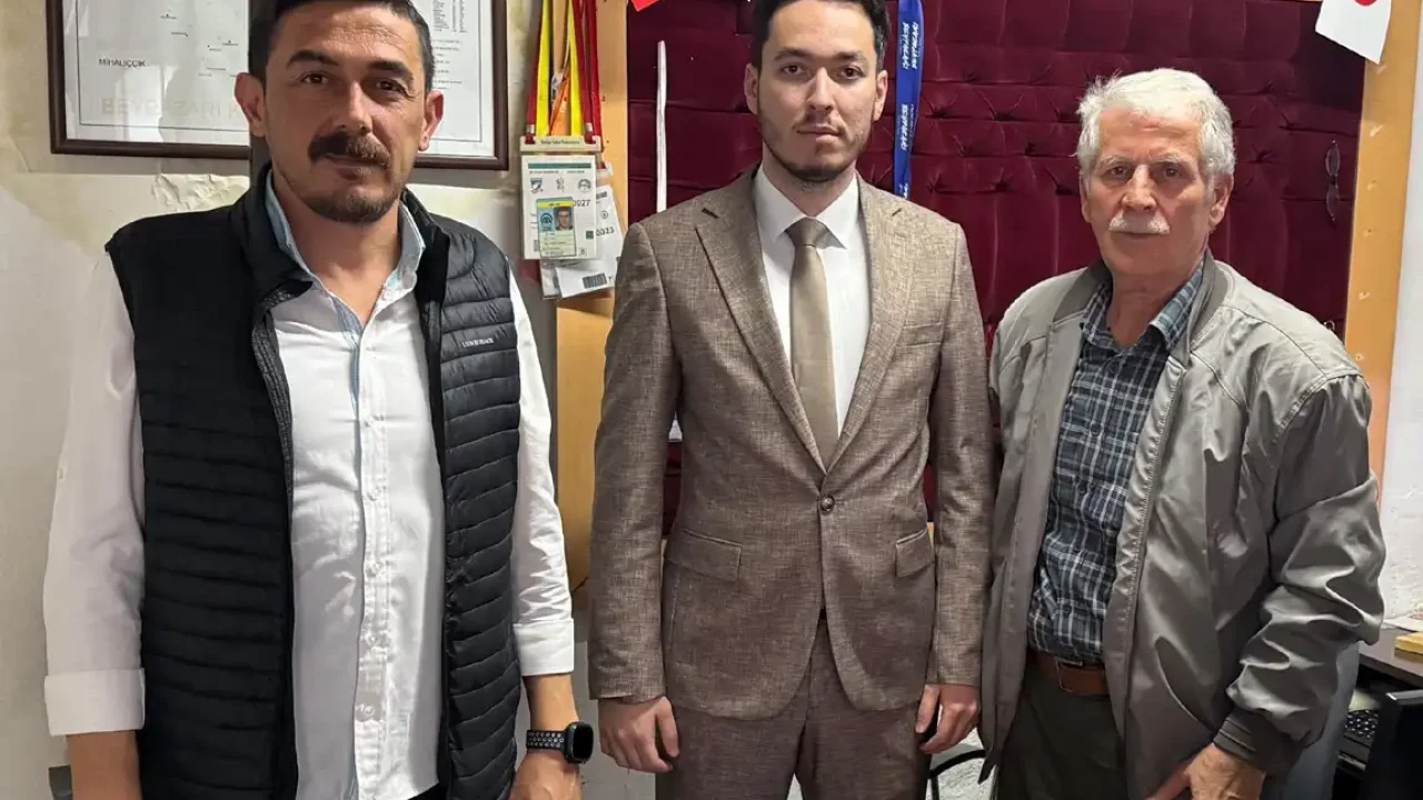 İYİ Parti Beypazarı Teşkilatı gazeteciyi ziyaret etti
