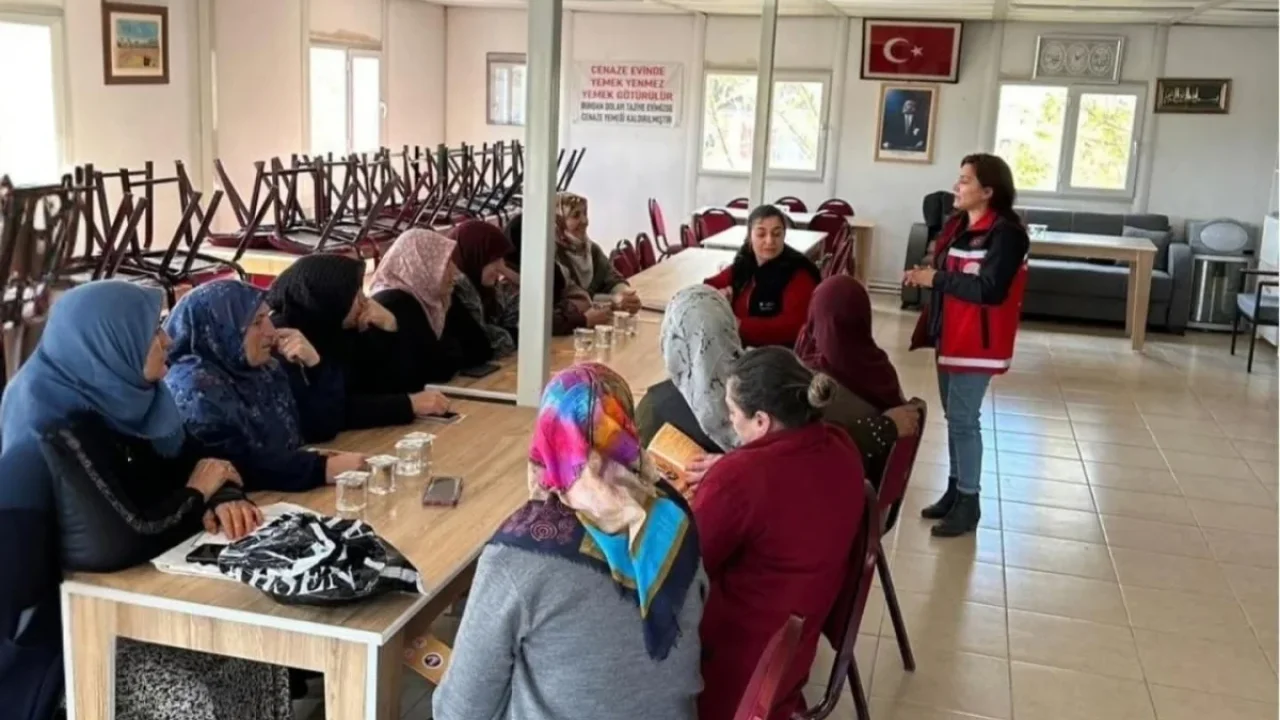 Kars'ta Kadına Yönelik Şiddetle Mücadele Bilincini.
