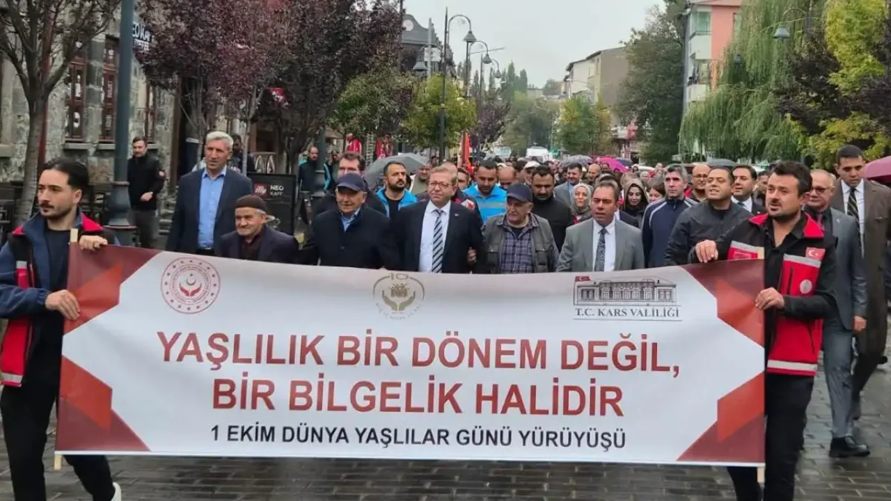 Kars’ta sağlıklı yaşam için farkındalık yürüyüşü