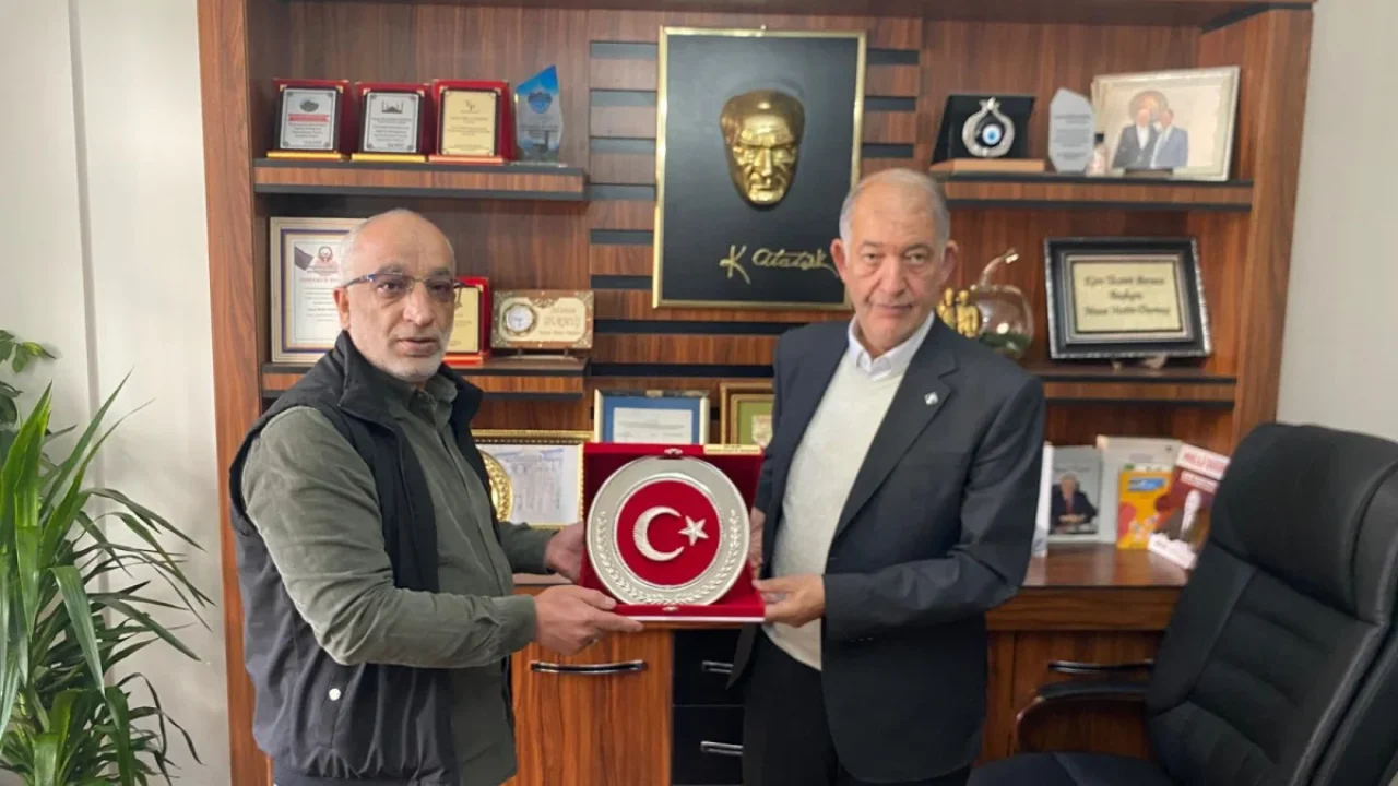 Kars Ticaret Borsası Başkanı Durmuş'a Tebrik Ziyareti