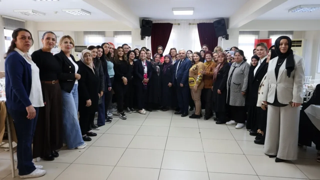 Keçiören'de kadın ve aile üzerine söyleşi düzenlendi