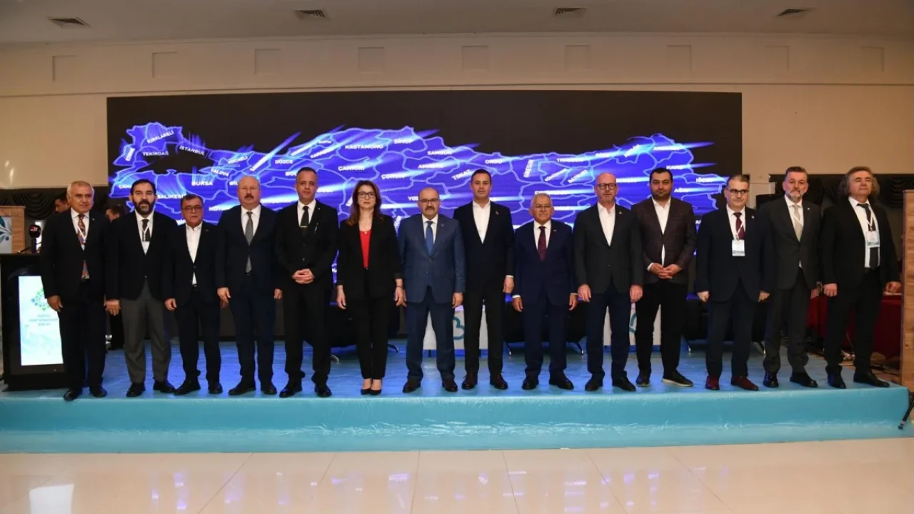 Kent konseyleri Balıkesir'de ortak akıl için birleşiyor