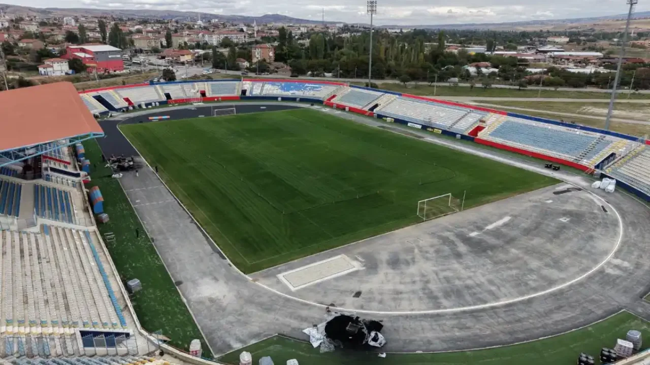 Kırıkkale Başpınar Stadyumu’nda yenileme sürüyor