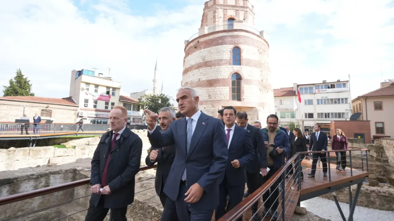 Makedonya Kule Müzesi binlerce ziyaretçiyi ağırlıyor