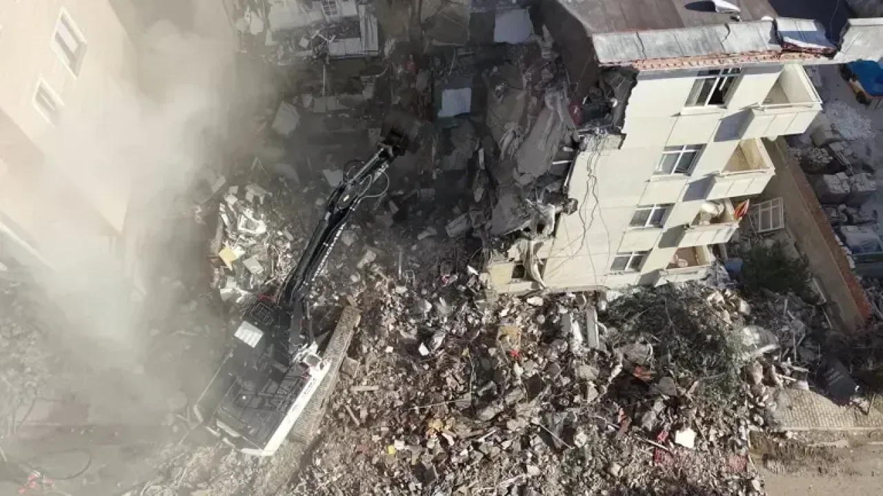 Maltepe bina çökmesi can kaybını 5'e çıkardı