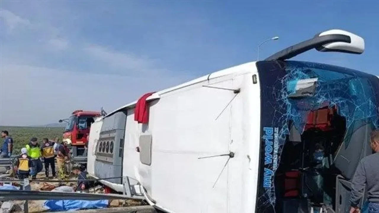 Manisa trafik kazası sonrası 11 kişi hayatını kaybetti