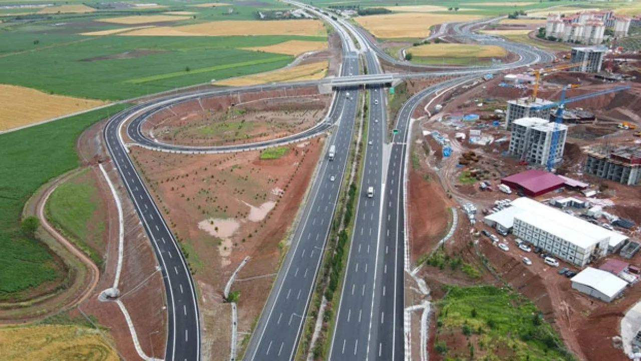Osmaniye’de 11 Mahallede Su Azaltımı: Batı Kavşağı Kapalı