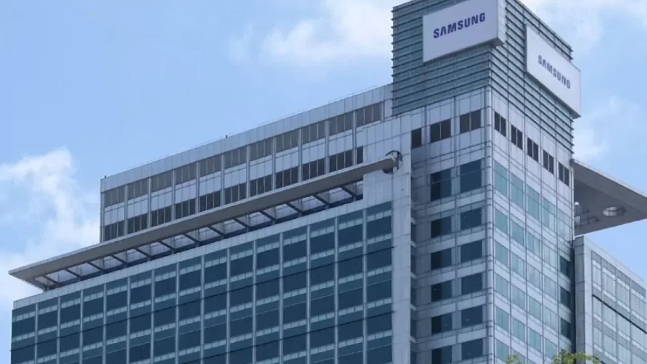 Samsung yapay zeka yatırımı Helix ile büyüyor