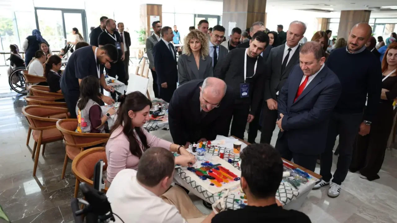 Serebral palsili gençler Çanakkale kampıyla moral.
