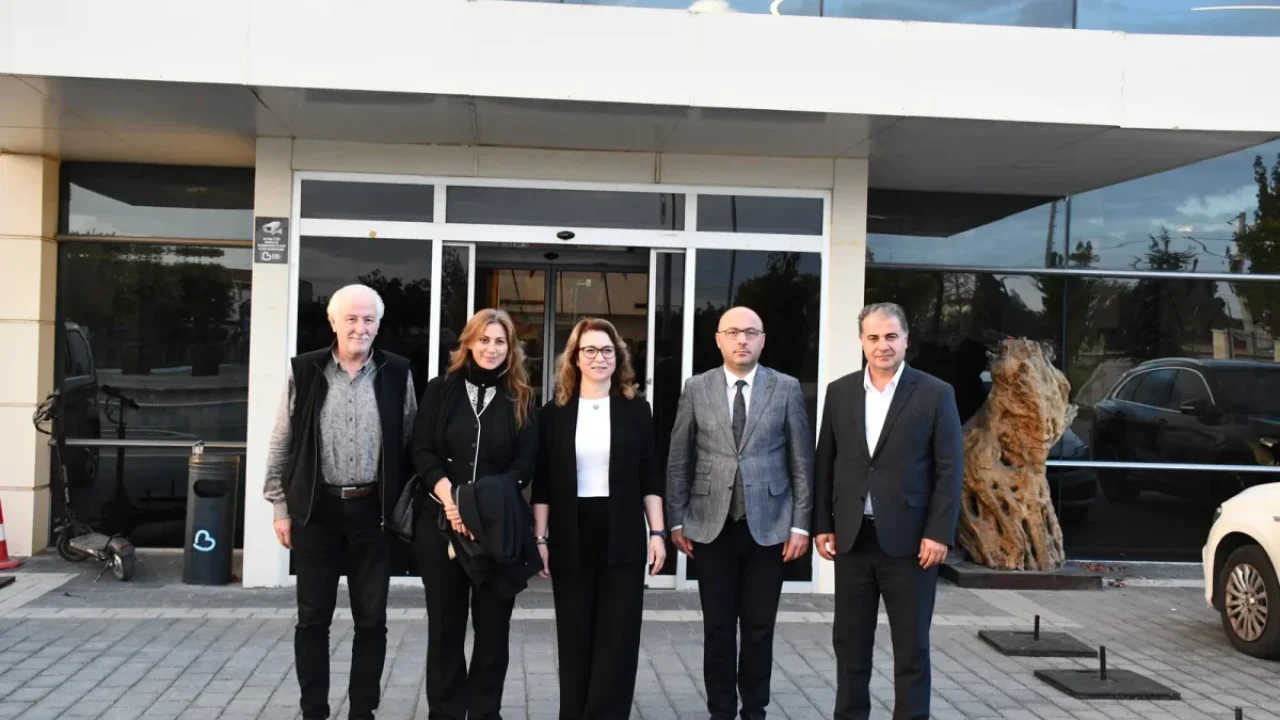 TİMBİR heyetinden Türkiye Kent Konseyleri Birliği Başkanı Özden’e ziyaret