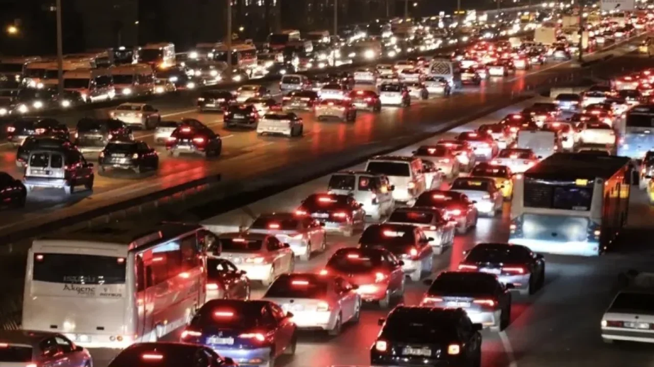 Trafiğe kayıtlı taşıt sayısı 35 milyonu aştı