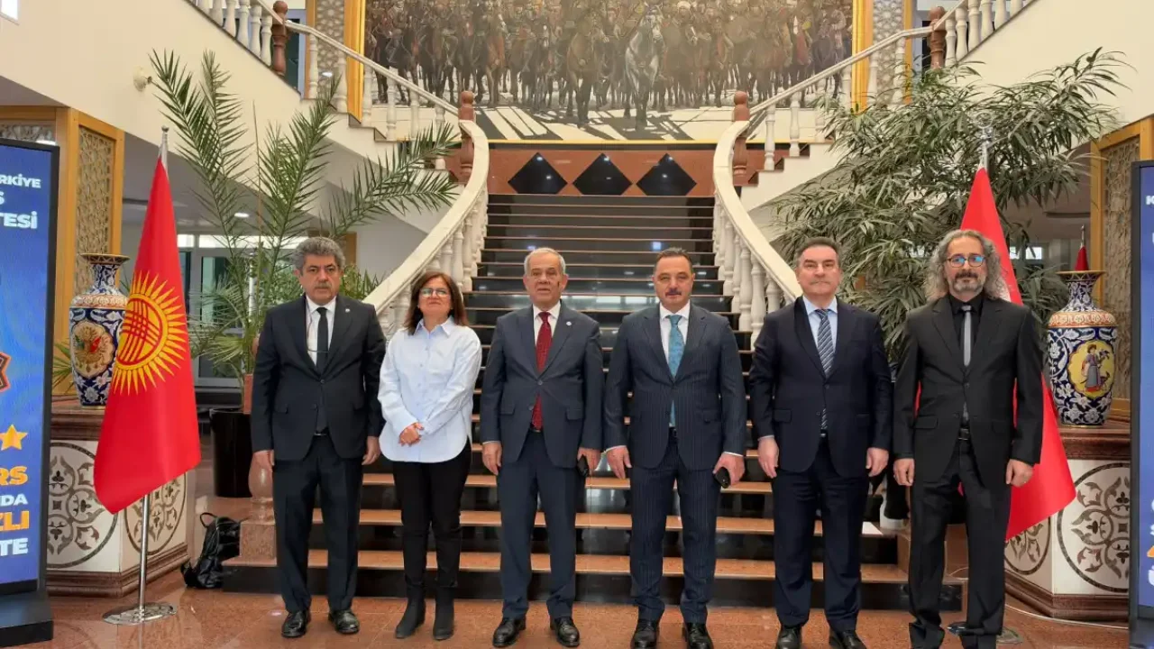 Türk Dünyası iletişim sempozyumu Bişkek'te toplandı