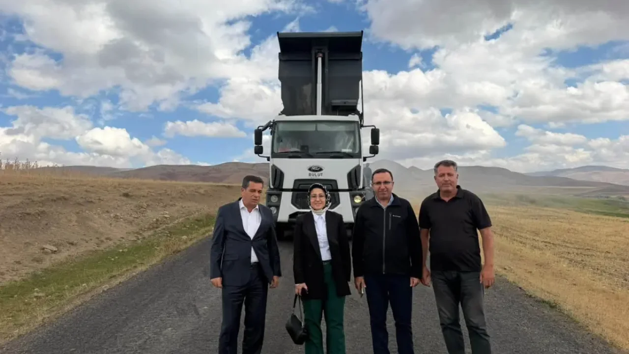 Ulaşım altyapısı Taşlıçay'da güçlenerek ilerliyor