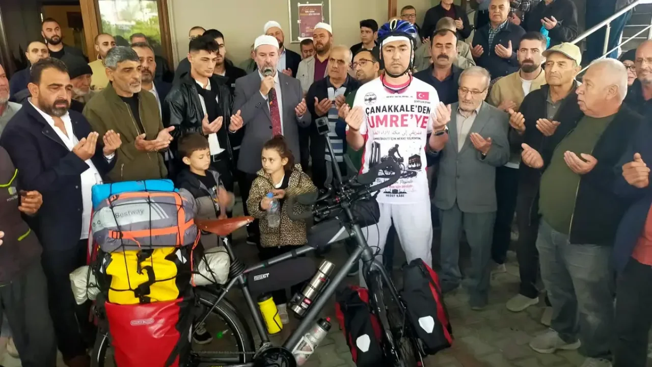 Umre yolculuğu Çanakkale'den bisikletle başlıyor