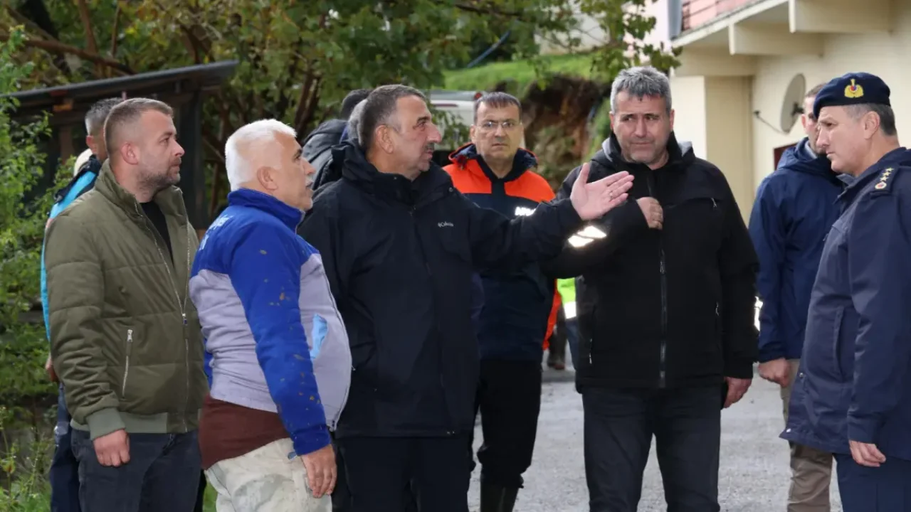 Zonguldak'ta şiddetli yağış sonrası bölgede inceleme