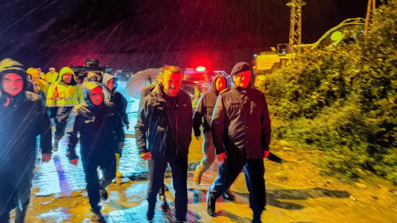 Zonguldak Valisi Hacıbektaşoğlu sahayı denetledi