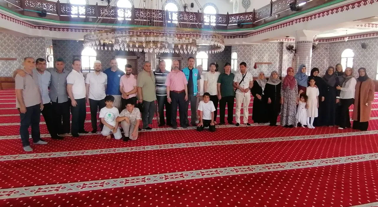 Osmaniye’de Cami-Engelli Buluşması Duygulandırdı Osmaniye’de Cami-Engelli Buluşması Duygulandırdı