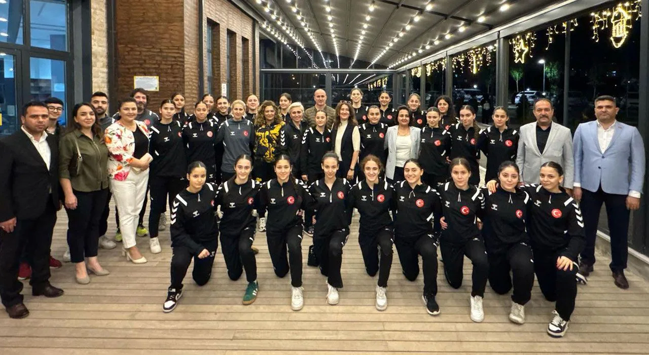 U17 Hentbol Kadın Milli Takımı Osmaniye’de Ağırlandı