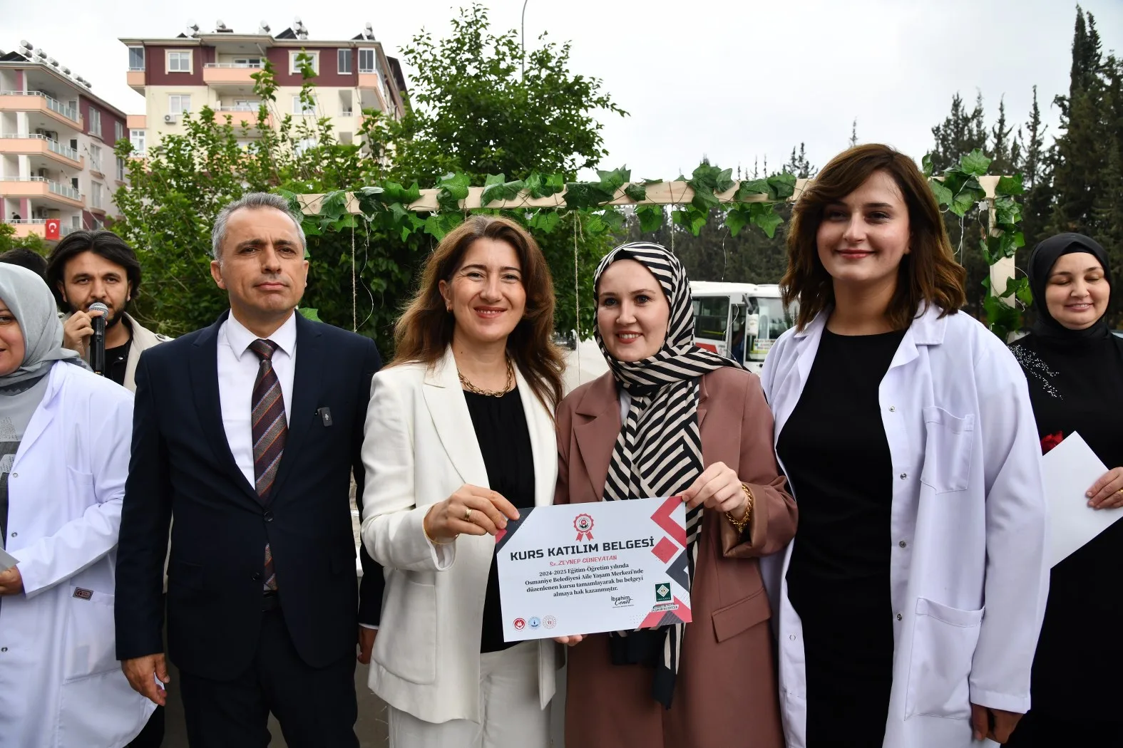 Osmaniye’de 589 Kadına Sertifika Takdimi Yapıldı Osmaniye’de 589 Kadına Sertifika Takdimi Yapıldı
