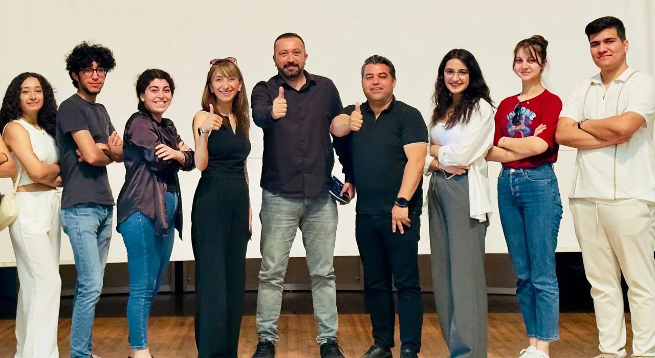 Okü Öğrencileri Tiyatro Için Sahneye Çıktı 723D6D34 C772 4Cf1 9455 2340D052B91D