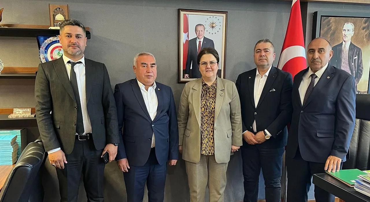 Derya Yanık’tan Tbmm’de Yoğun Görüşme Derya Yanık’tan Tbmm’de Yoğun Görüşme